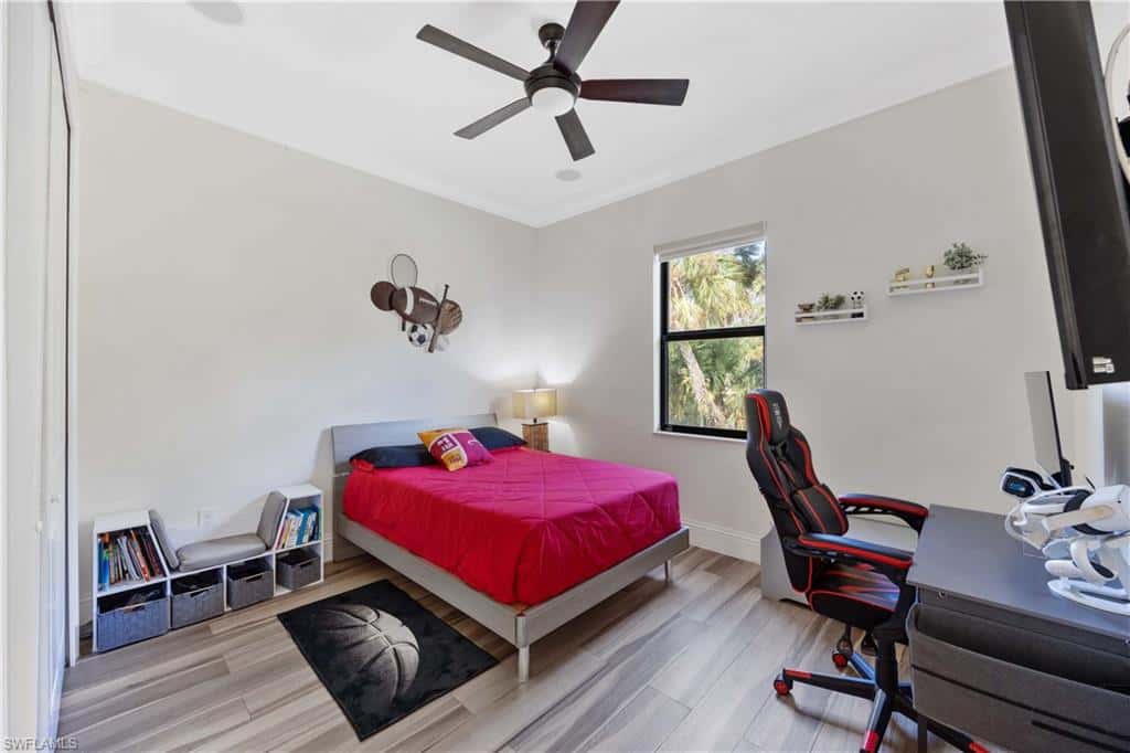 214 9th St, Naples, photo 32