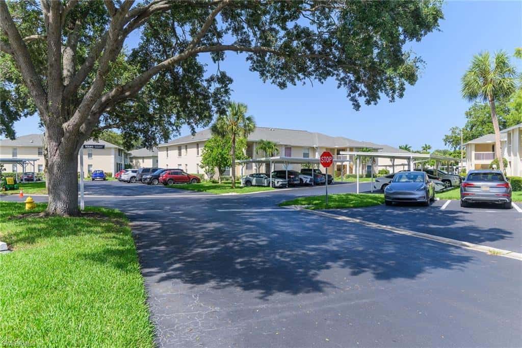 653 Squire Cir #201, Naples, photo 28