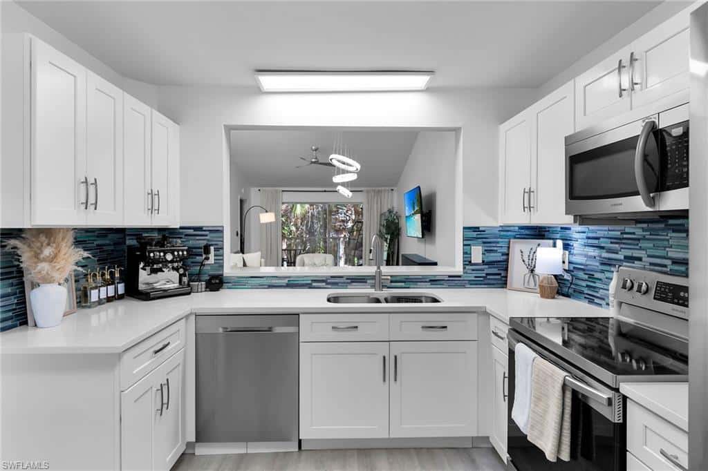 653 Squire Cir #201, Naples, photo 5