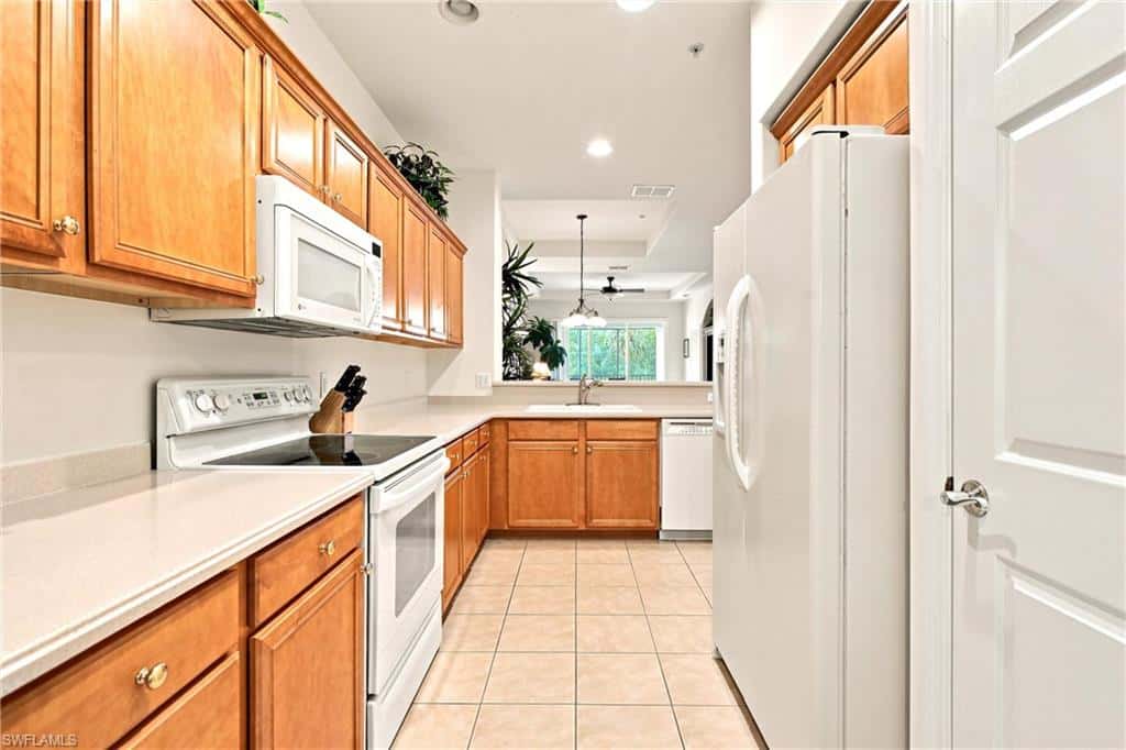 4874 Hampshire Ct #303, Naples, photo 7
