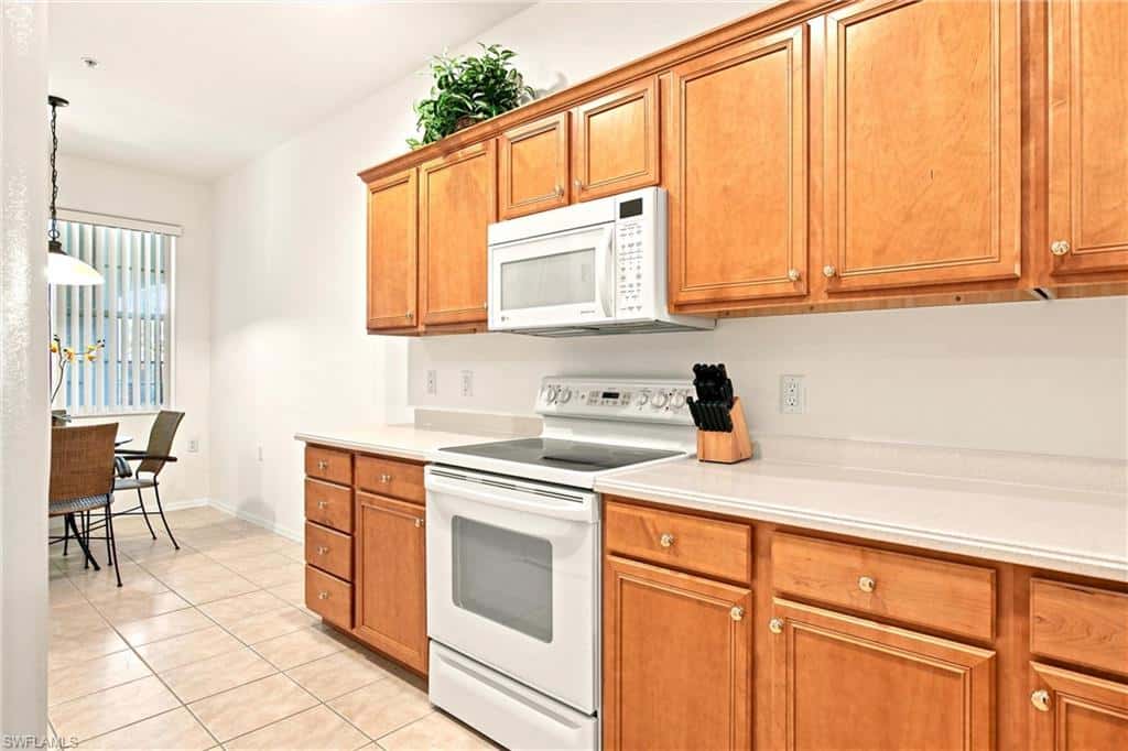 4874 Hampshire Ct #303, Naples, photo 9