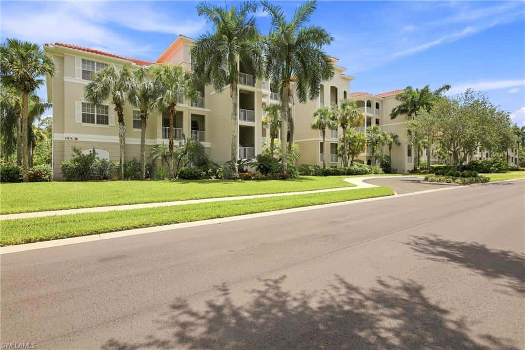 4874 Hampshire Ct #303, Naples, photo 31