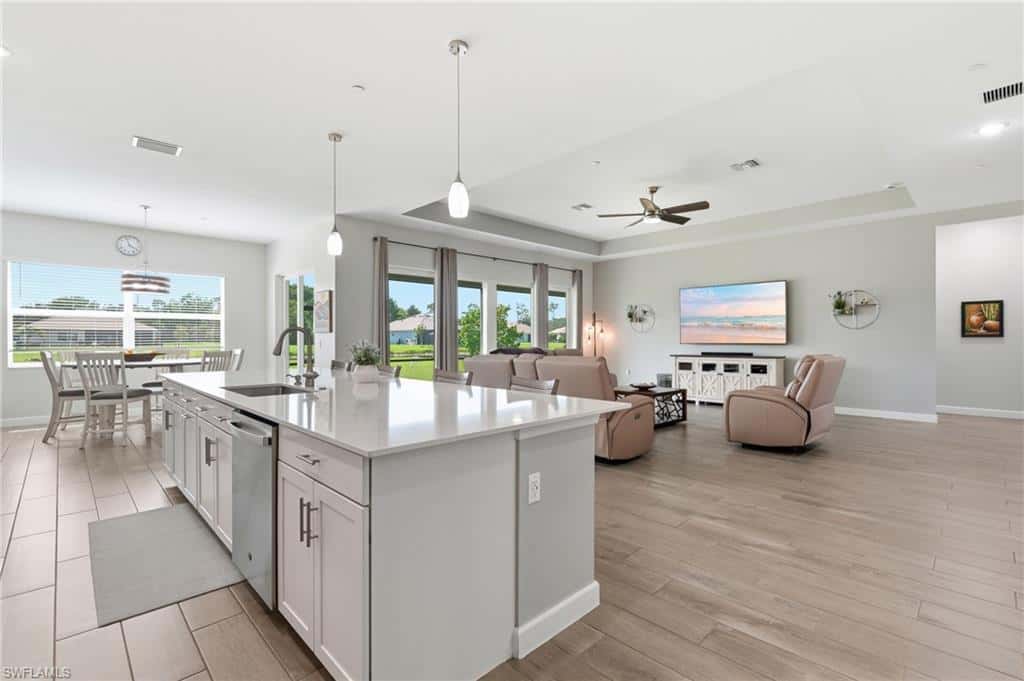 17040 Serengeti Cir, Alva, photo 10