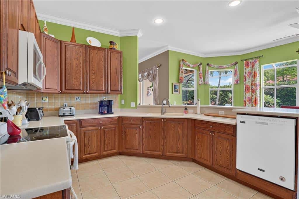 24908 Fairwinds Ln, Bonita Springs, photo 12