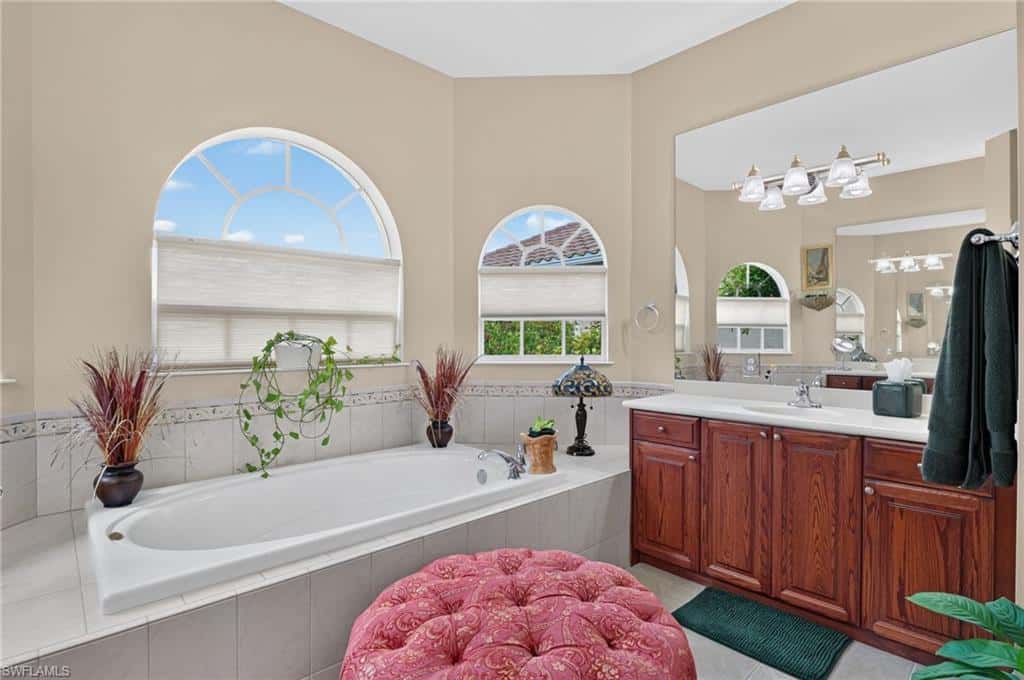 24908 Fairwinds Ln, Bonita Springs, photo 28