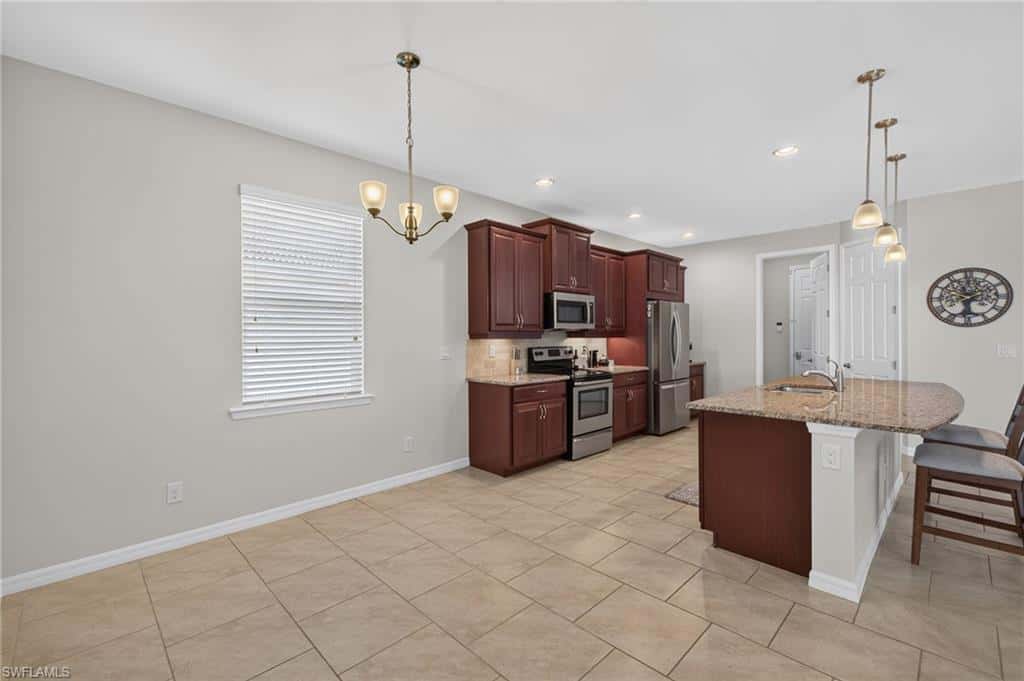 3000 Sunset Pointe Cir, Cape Coral, photo 12