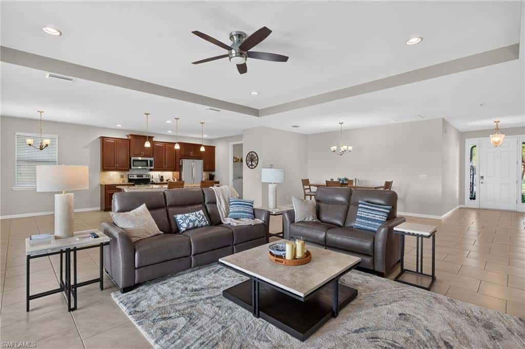 3000 Sunset Pointe Cir, Cape Coral, photo 4