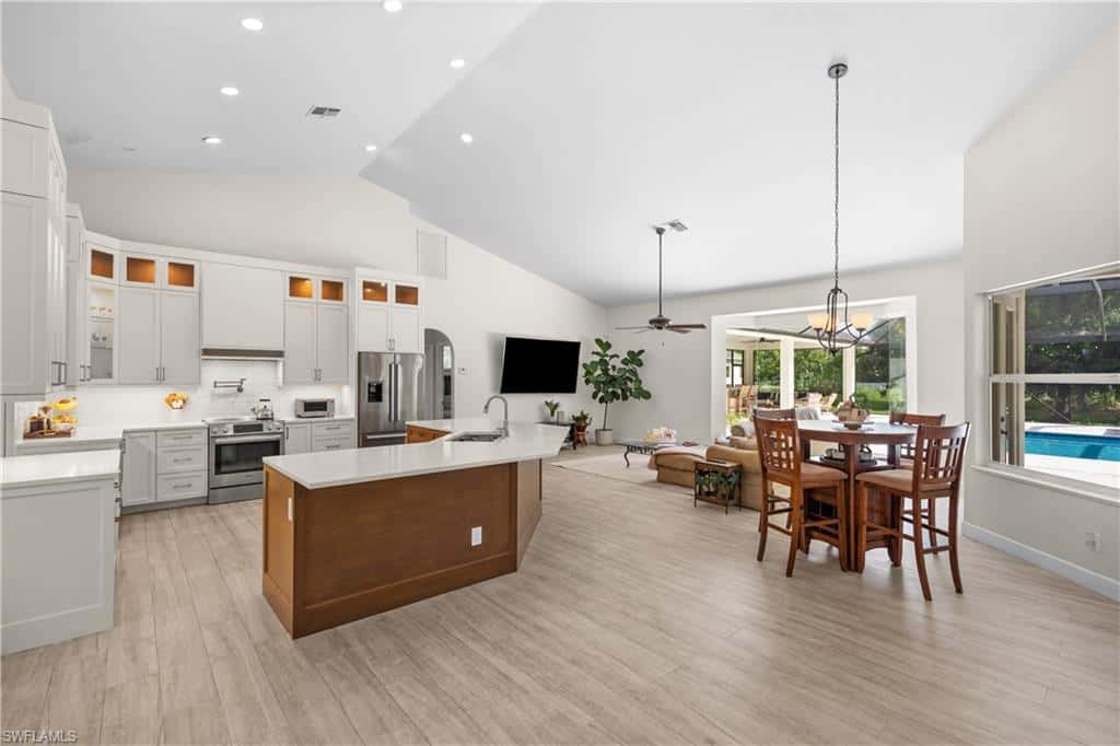 6521 Livingston Woods Ln, Naples, photo 13
