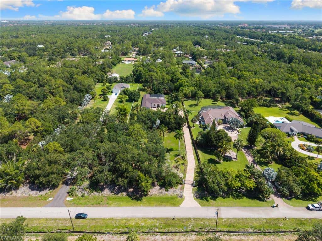 6521 Livingston Woods Ln, Naples, photo 43