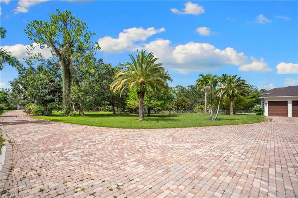 6521 Livingston Woods Ln, Naples, photo 4