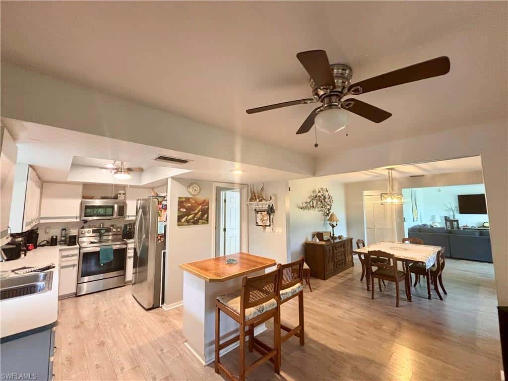 14281 Pacosin Ct, Bokeelia, photo 4
