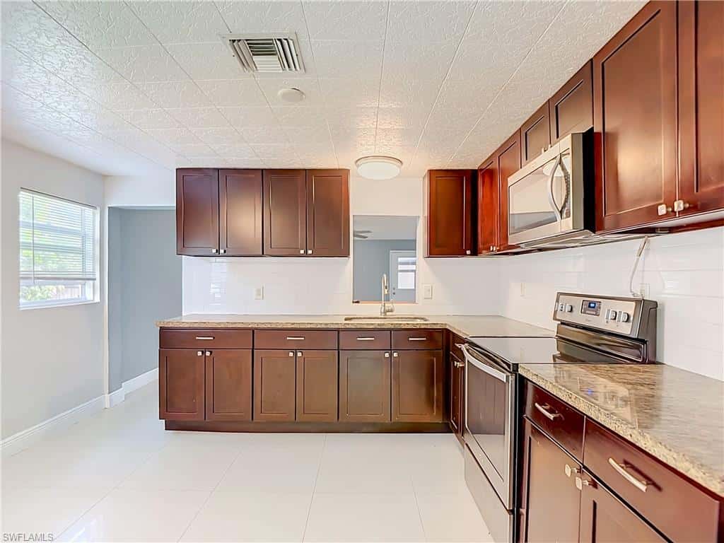 19330 Meredith Rd, North Fort Myers, photo 9