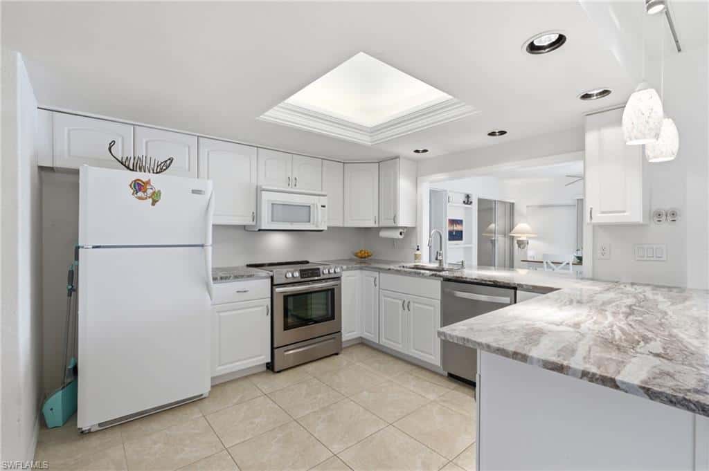 4933 Triton Ct, Cape Coral, photo 16