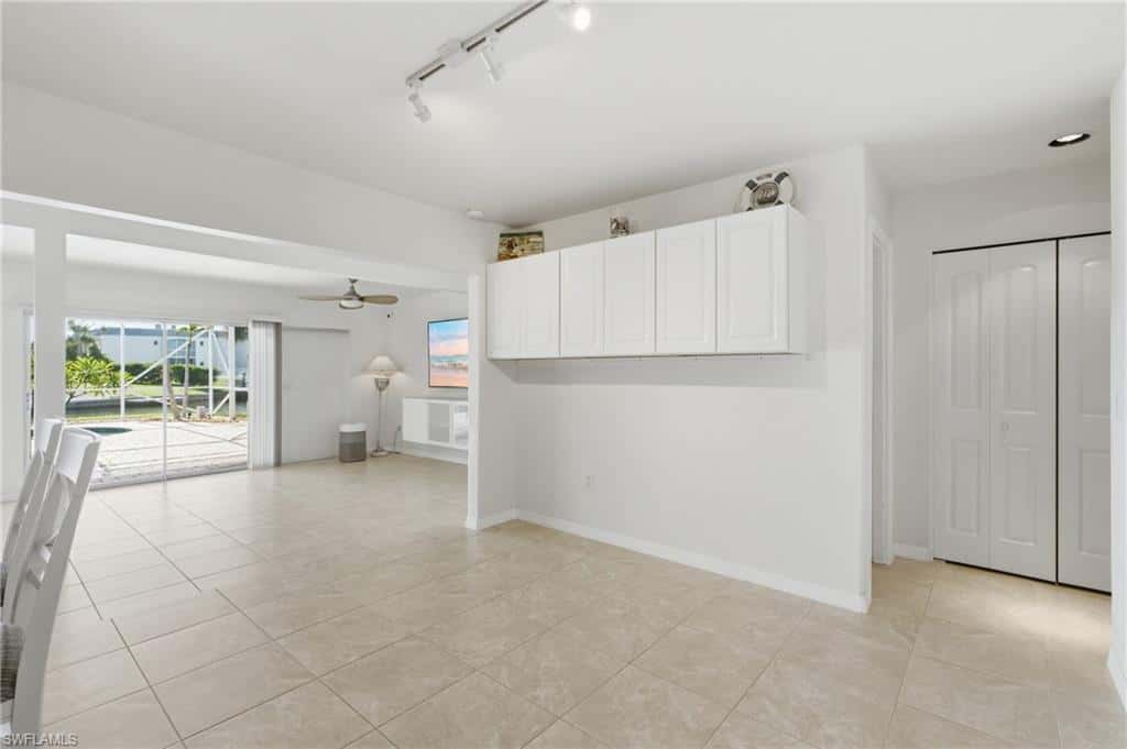 4933 Triton Ct, Cape Coral, photo 15