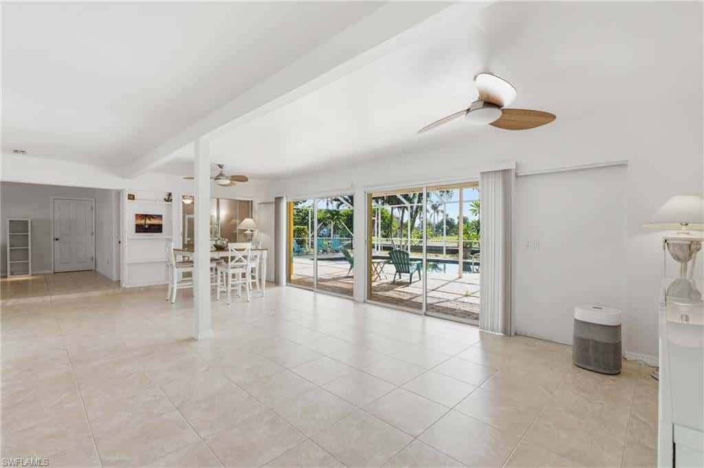 4933 Triton Ct, Cape Coral, photo 5