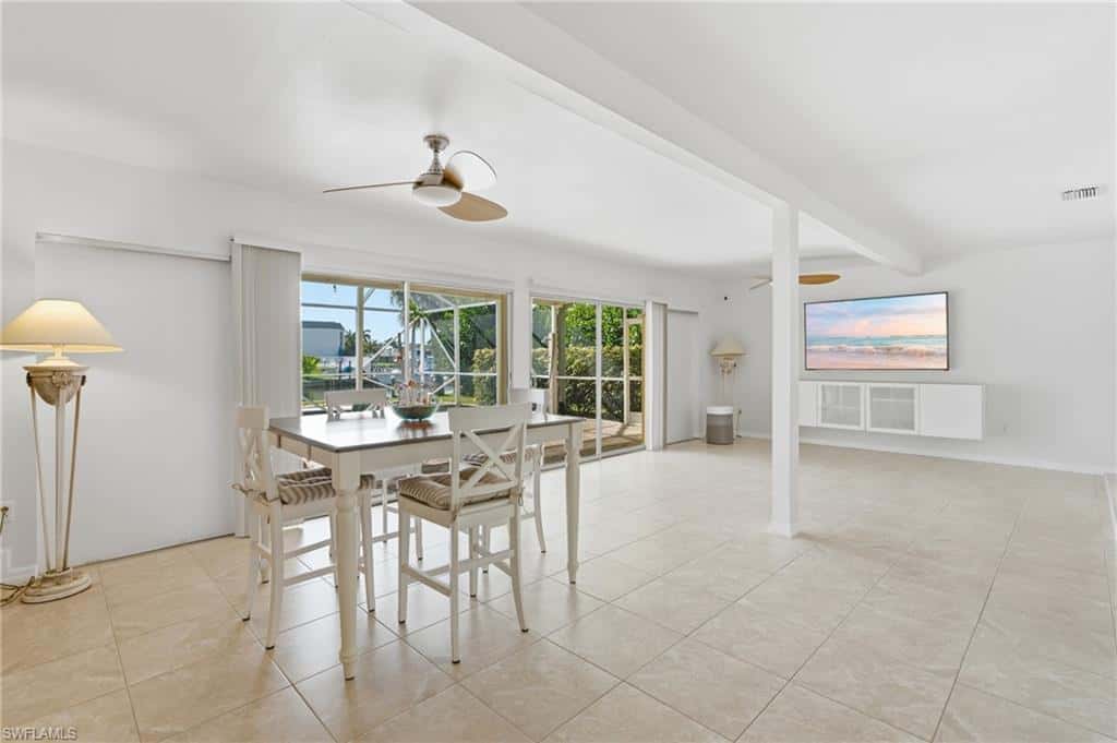 4933 Triton Ct, Cape Coral, photo 10