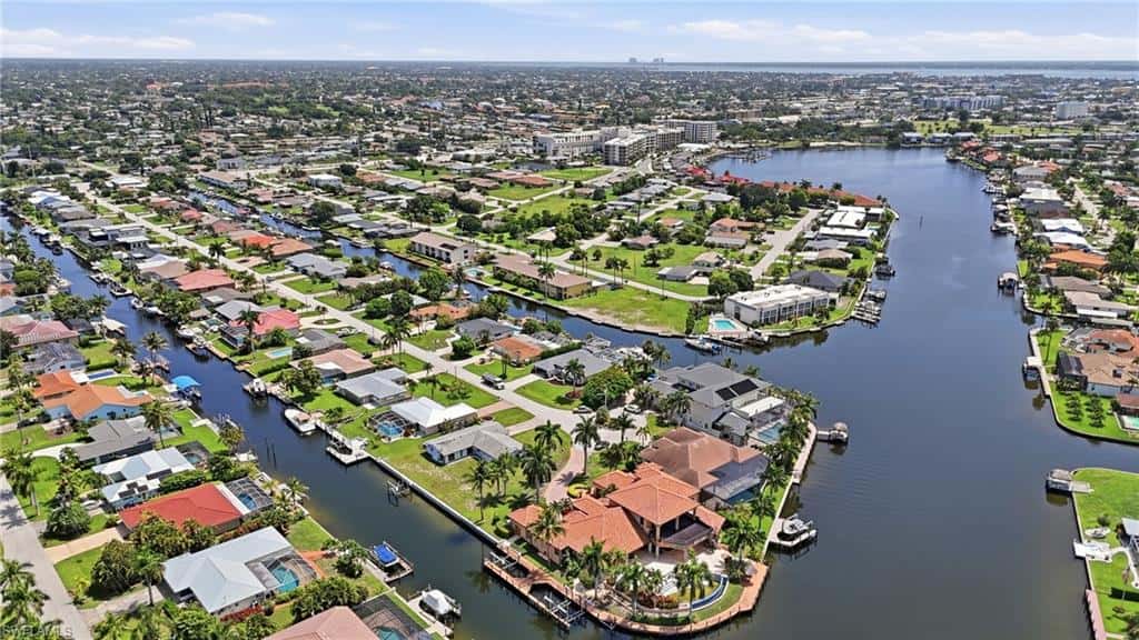 4933 Triton Ct, Cape Coral, photo 47