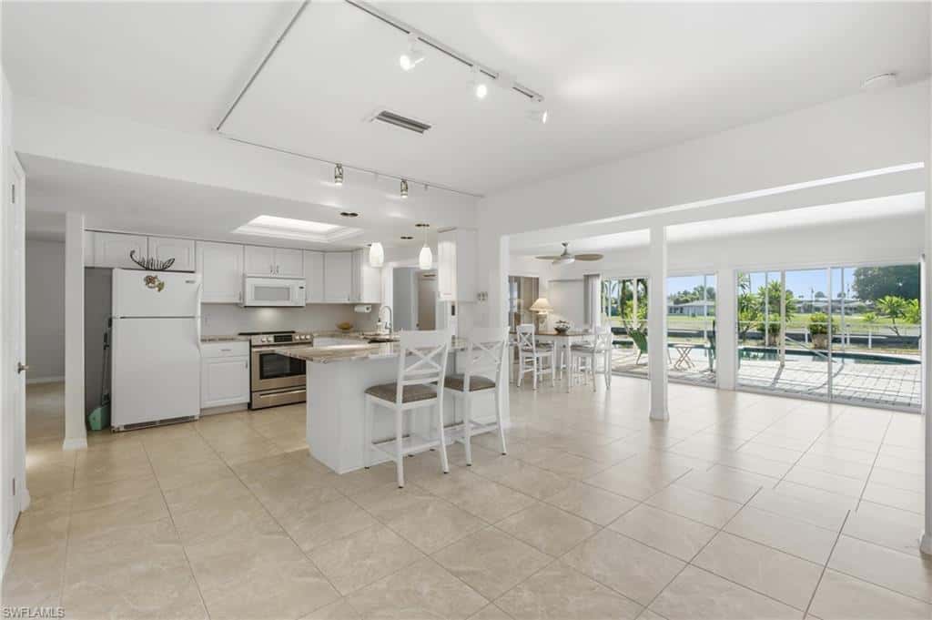 4933 Triton Ct, Cape Coral, photo 14