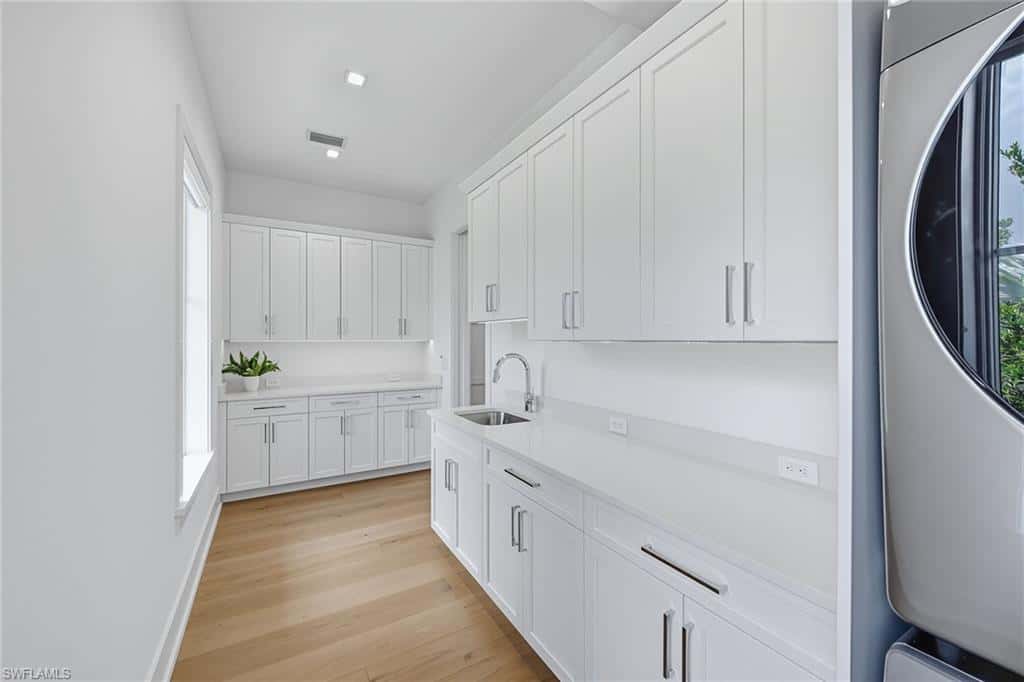 692 Banyan Blvd, Naples, photo 6