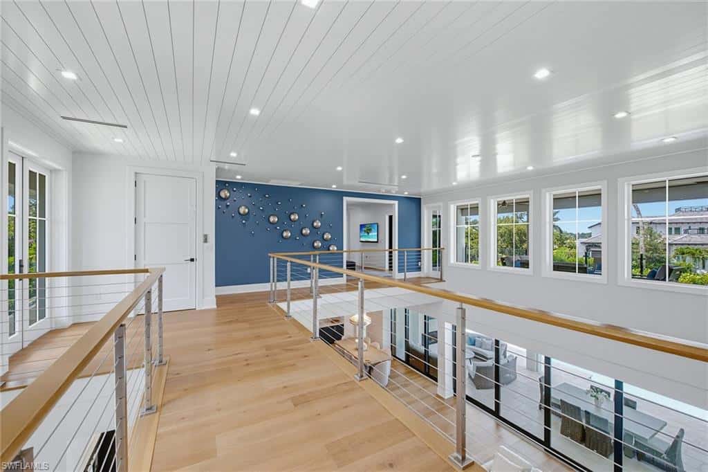 692 Banyan Blvd, Naples, photo 17