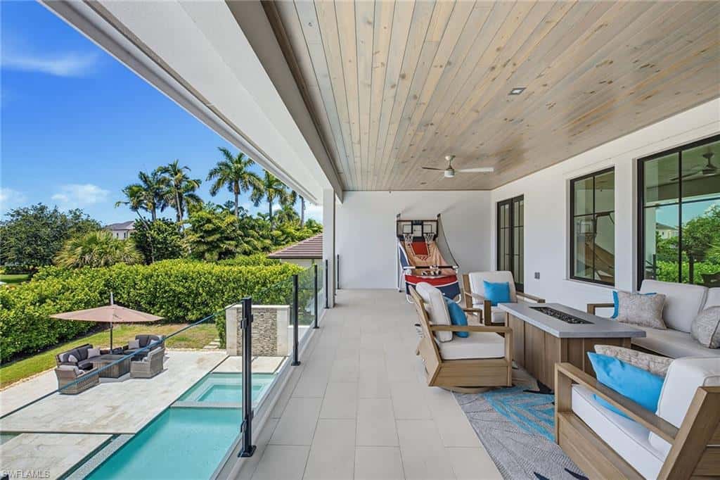 692 Banyan Blvd, Naples, photo 20