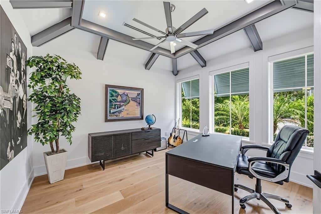 692 Banyan Blvd, Naples, photo 15