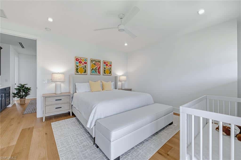 692 Banyan Blvd, Naples, photo 19