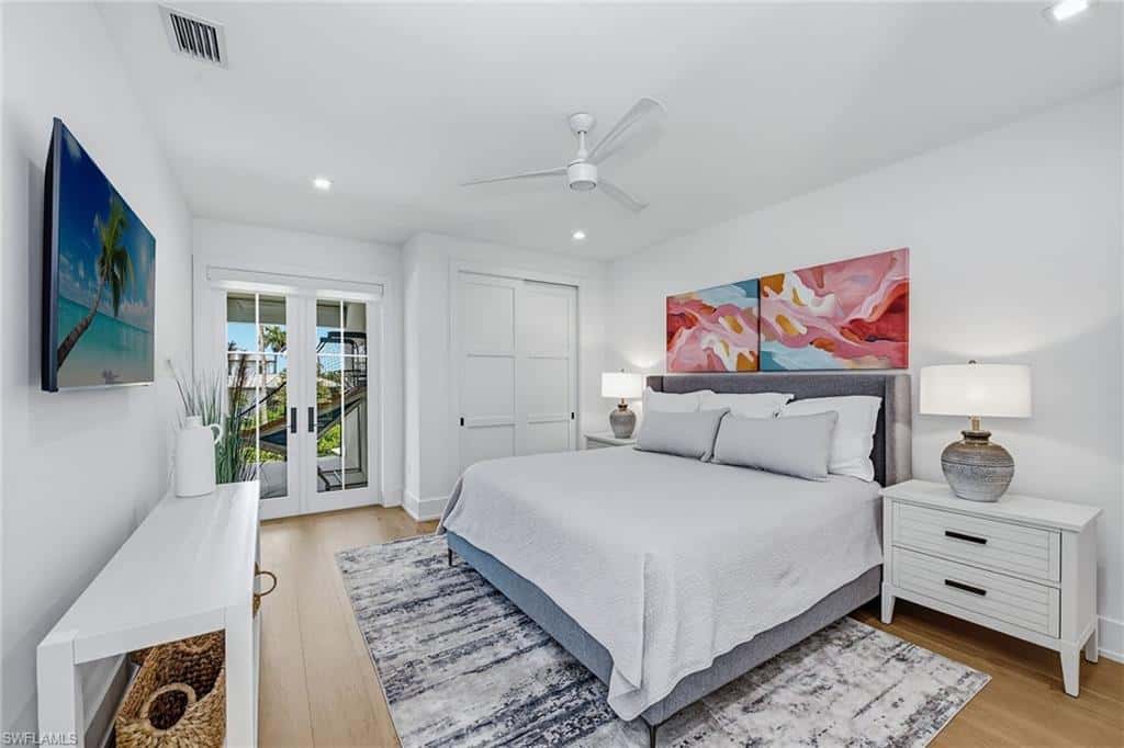 692 Banyan Blvd, Naples, photo 21