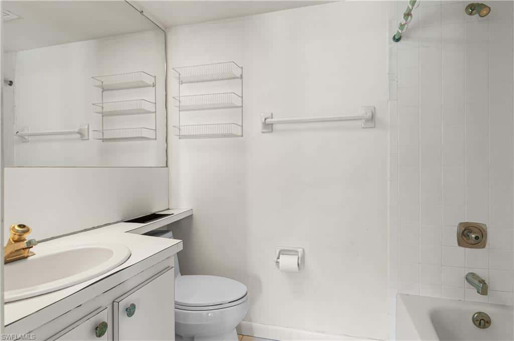 21 High Point Cir #305, Naples, photo 17