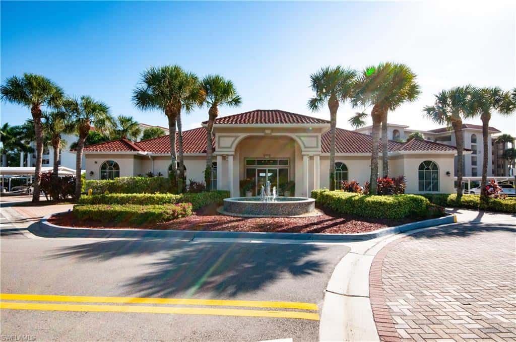 21 High Point Cir #305, Naples, photo 32