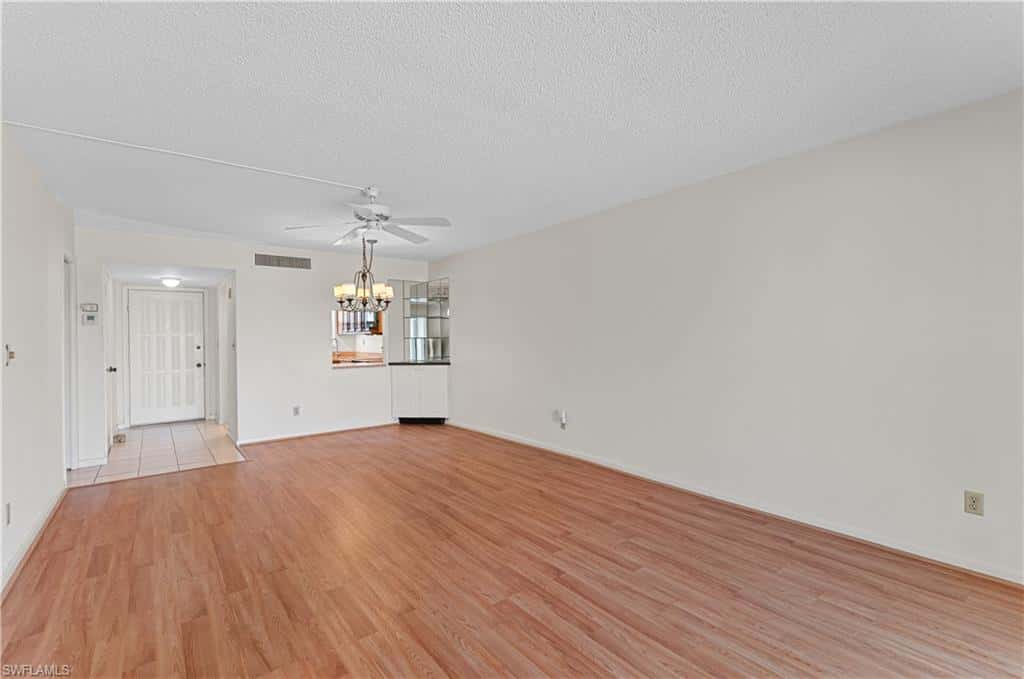 21 High Point Cir #305, Naples, photo 10