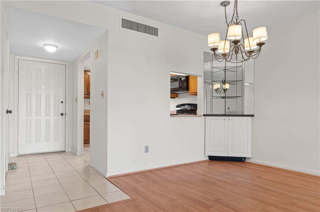 21 High Point Cir #305, Naples, photo 11
