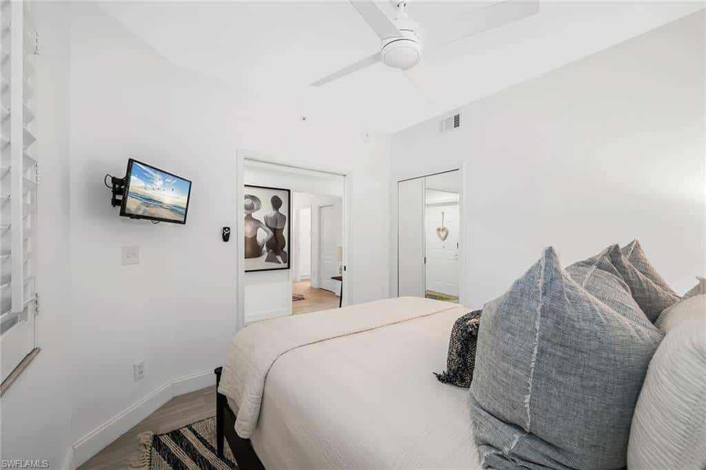 7671 Pebble Creek Cir #105, Naples, photo 26