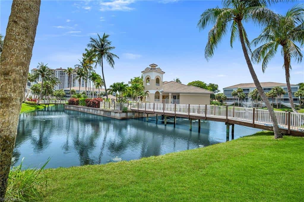 7671 Pebble Creek Cir #105, Naples, photo 33