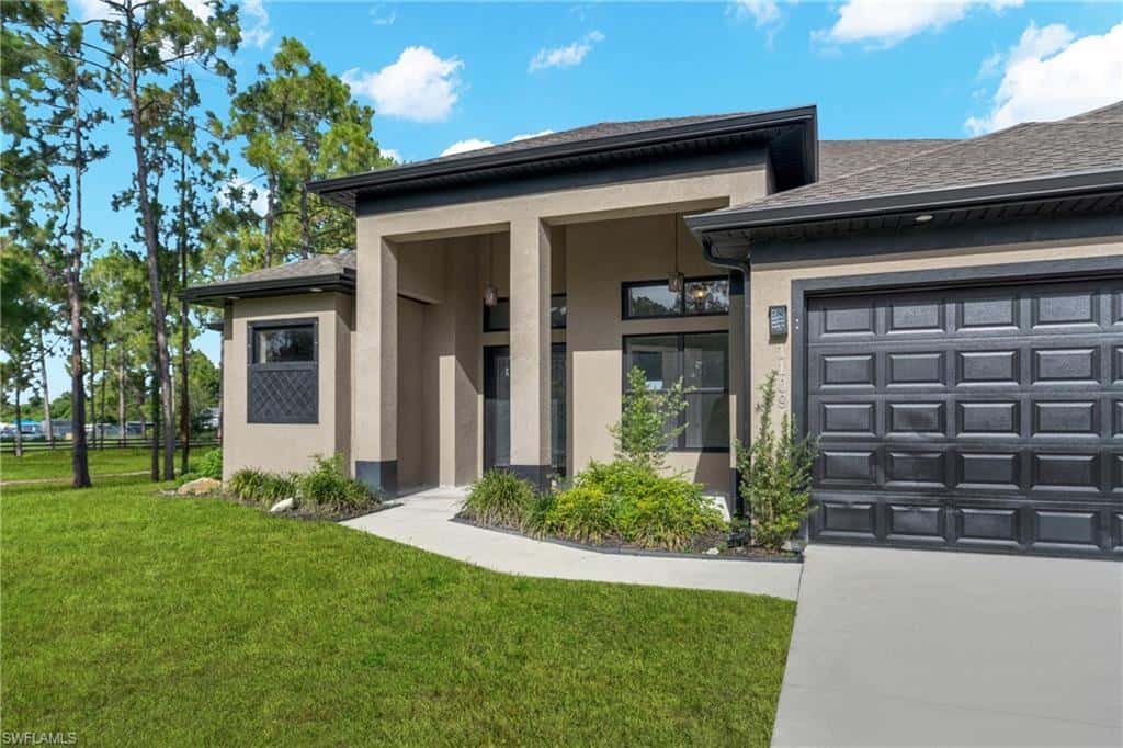 1109 Rush Ave, Lehigh Acres, photo 5