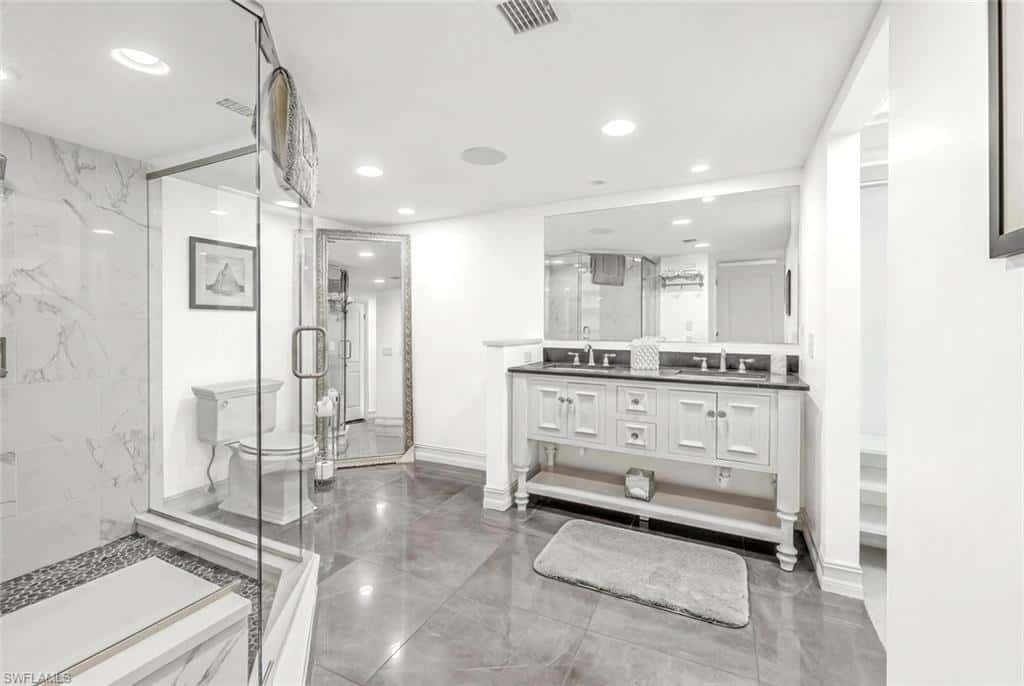 2381 Gulf Shore Blvd #503, Naples, photo 32