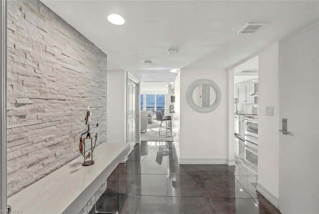 2381 Gulf Shore Blvd #503, Naples, photo 4