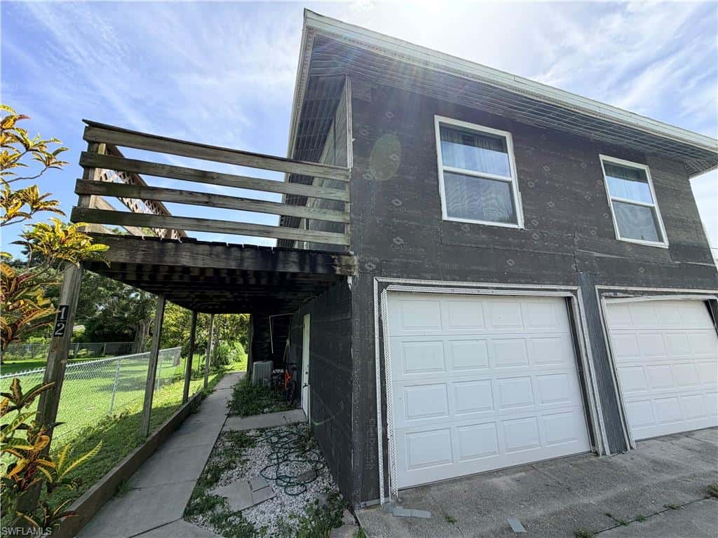 125 4th St, Naples, photo 9