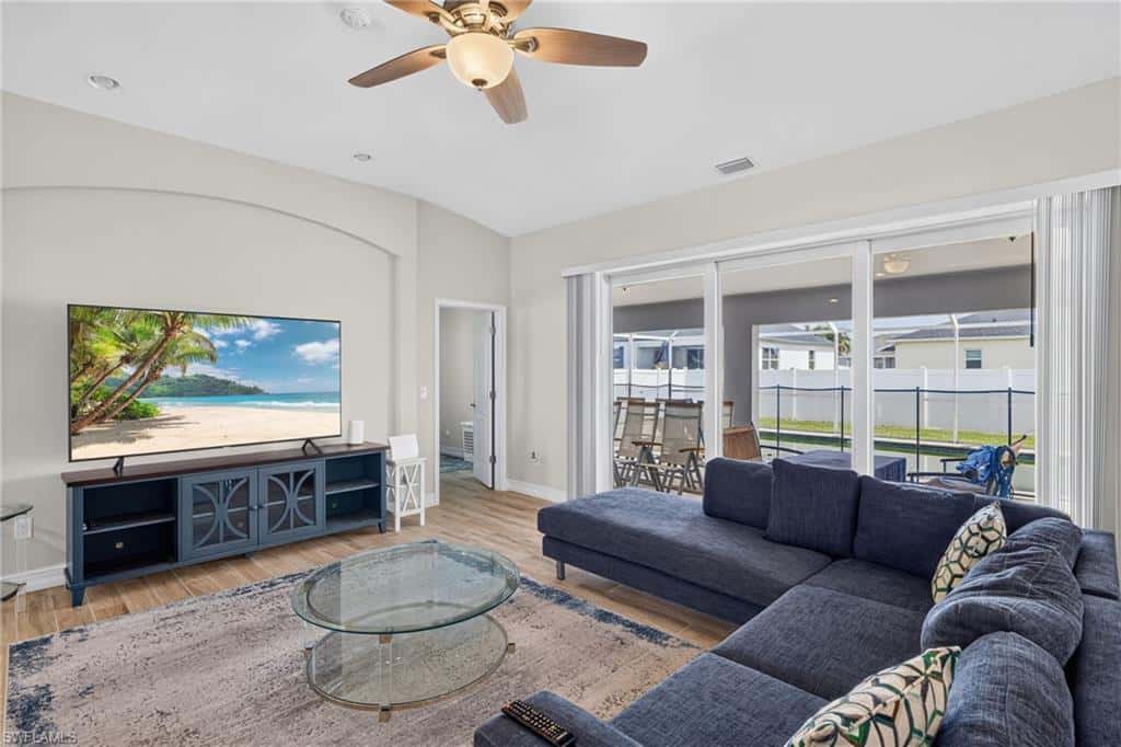 2115 30th Ter, Cape Coral, photo 6