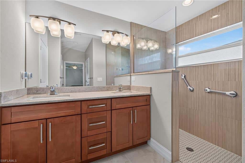 2115 30th Ter, Cape Coral, photo 17