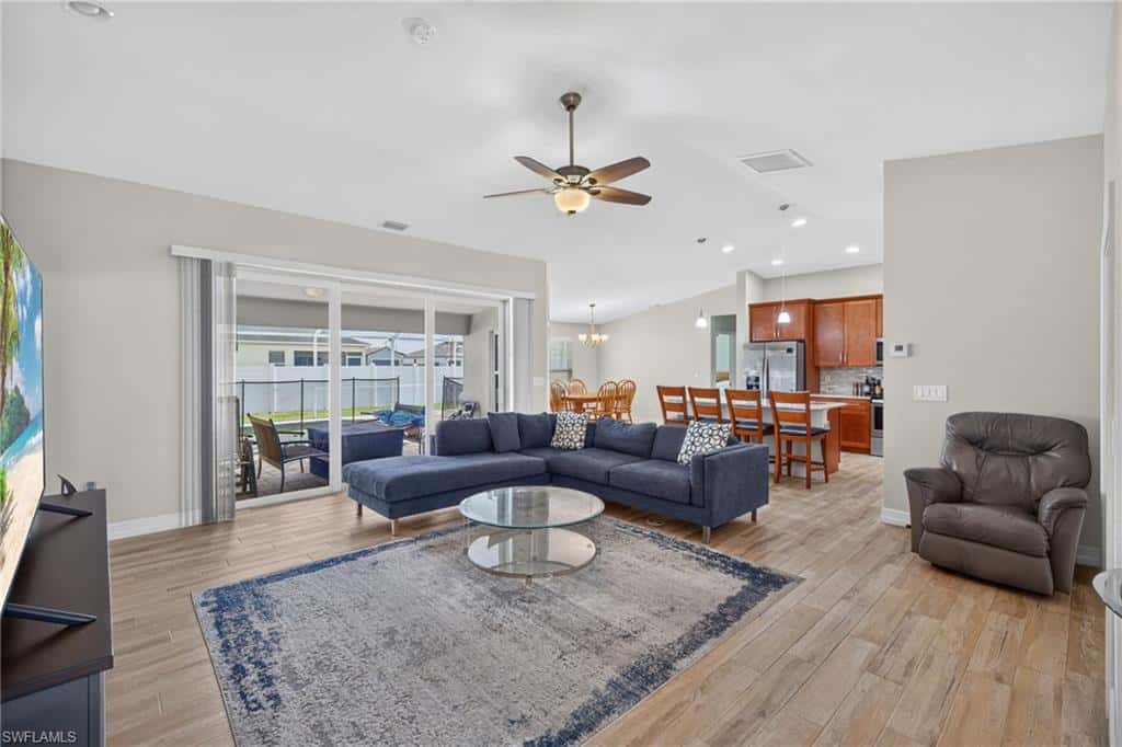 2115 30th Ter, Cape Coral, photo 5