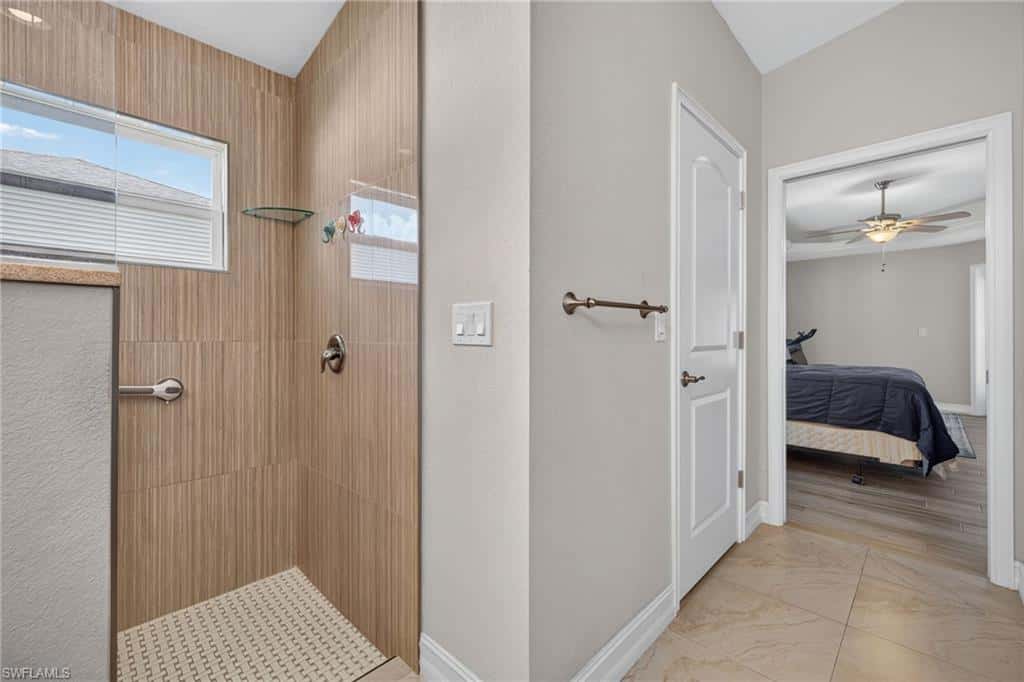 2115 30th Ter, Cape Coral, photo 18
