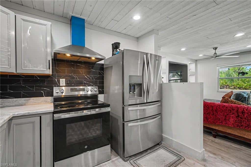3728 Gasparilla St, St. James City, photo 9