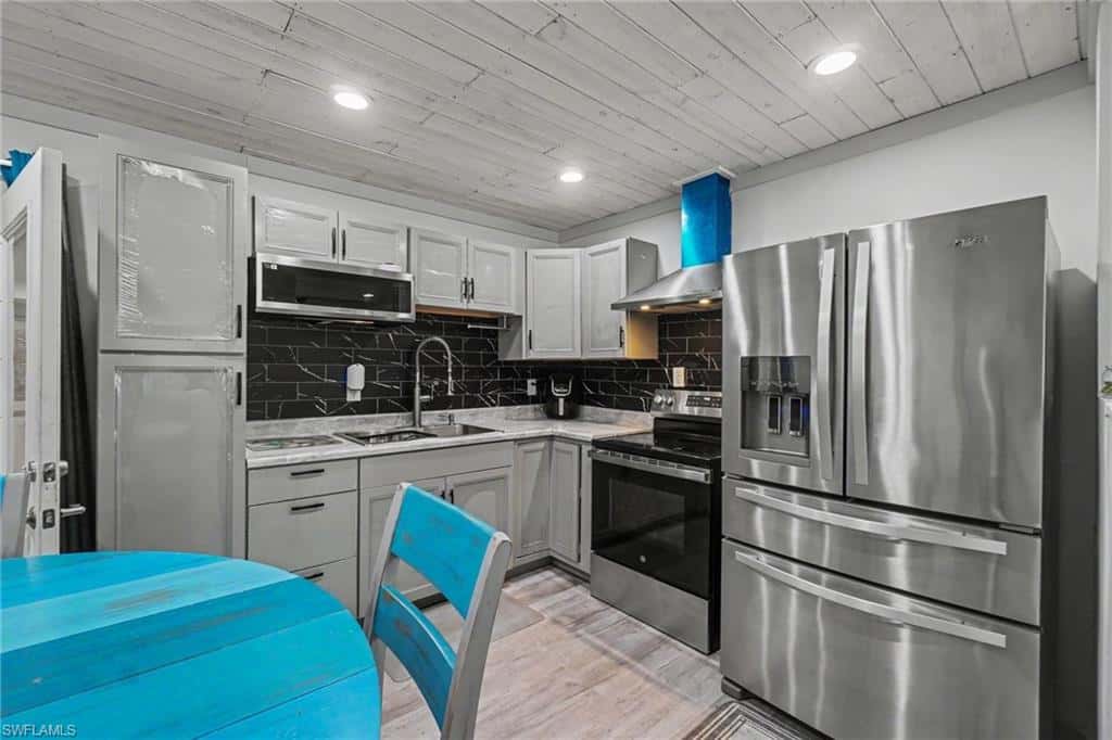 3728 Gasparilla St, St. James City, photo 10
