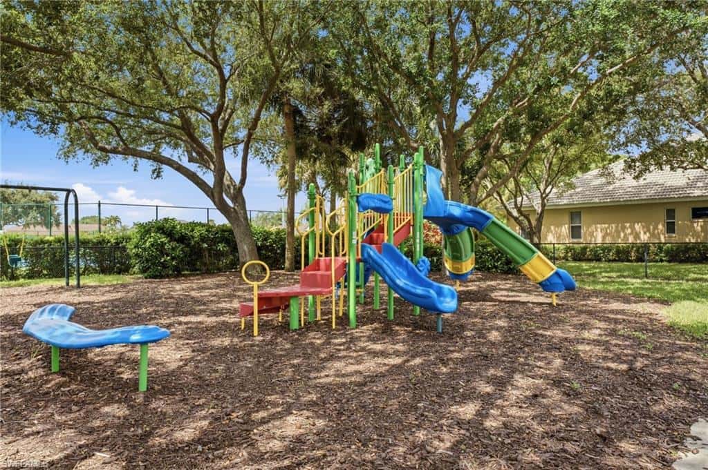 193 Skipping Stone Ln, Naples, photo 43