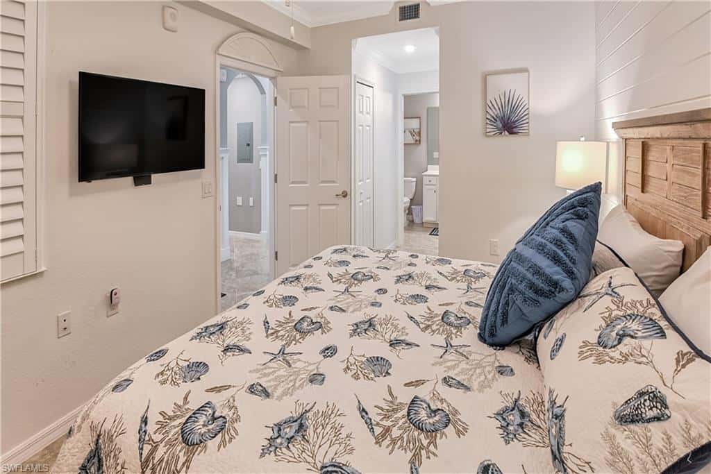 9572 Trevi Ct #5037, Naples, photo 10