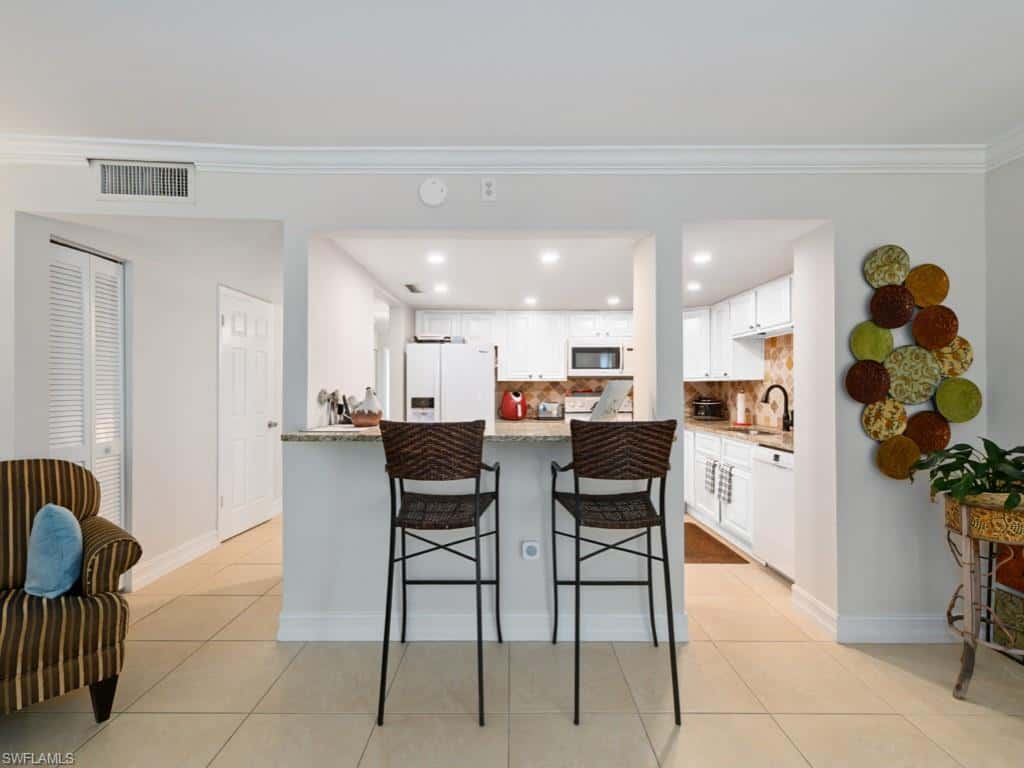 151 Cypress Way #e101, Naples, photo 9
