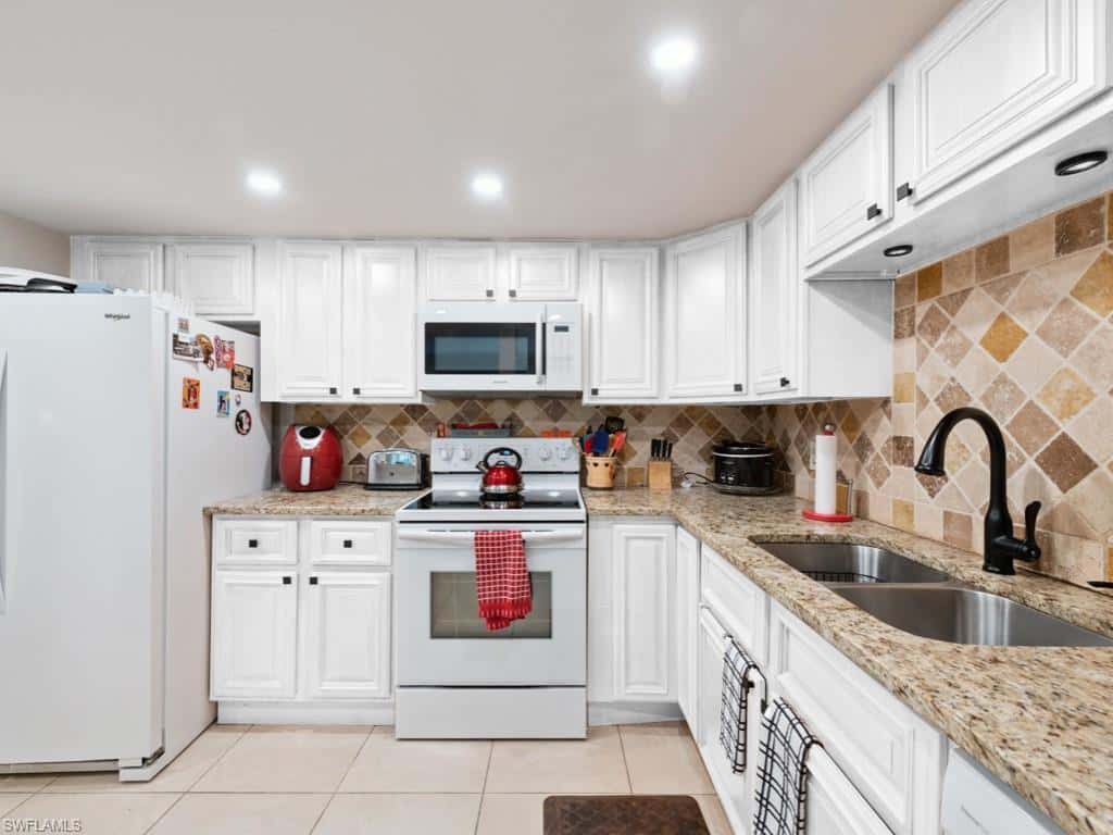 151 Cypress Way #e101, Naples, photo 10