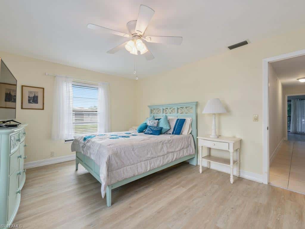 151 Cypress Way #e101, Naples, photo 15