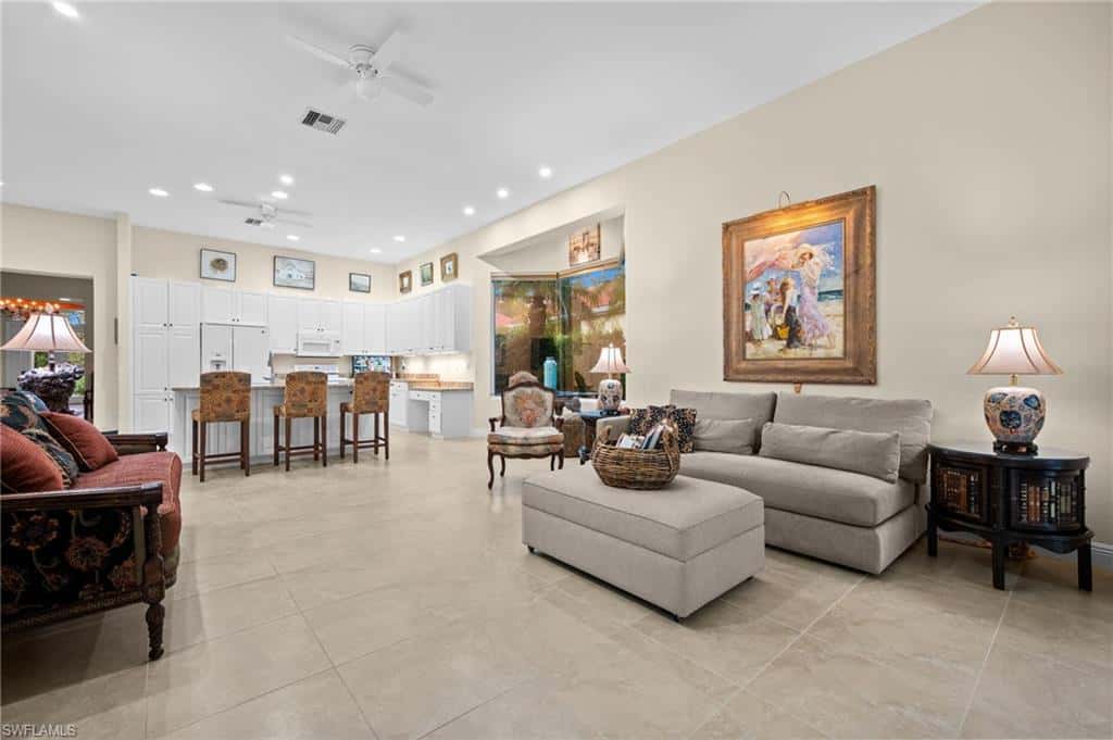 973 Tierra Lago Way, Naples, photo 5